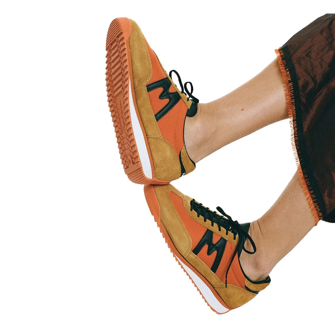 Karhu Mestari Trainer Jaffa Orange / Black - Image 6