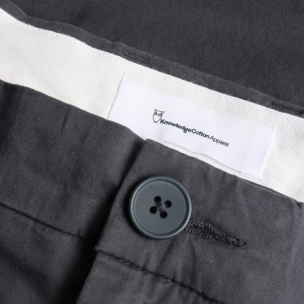 Knowledge Cotton Apparel Chuck Poplin Chino Shorts Phantom - Image 2