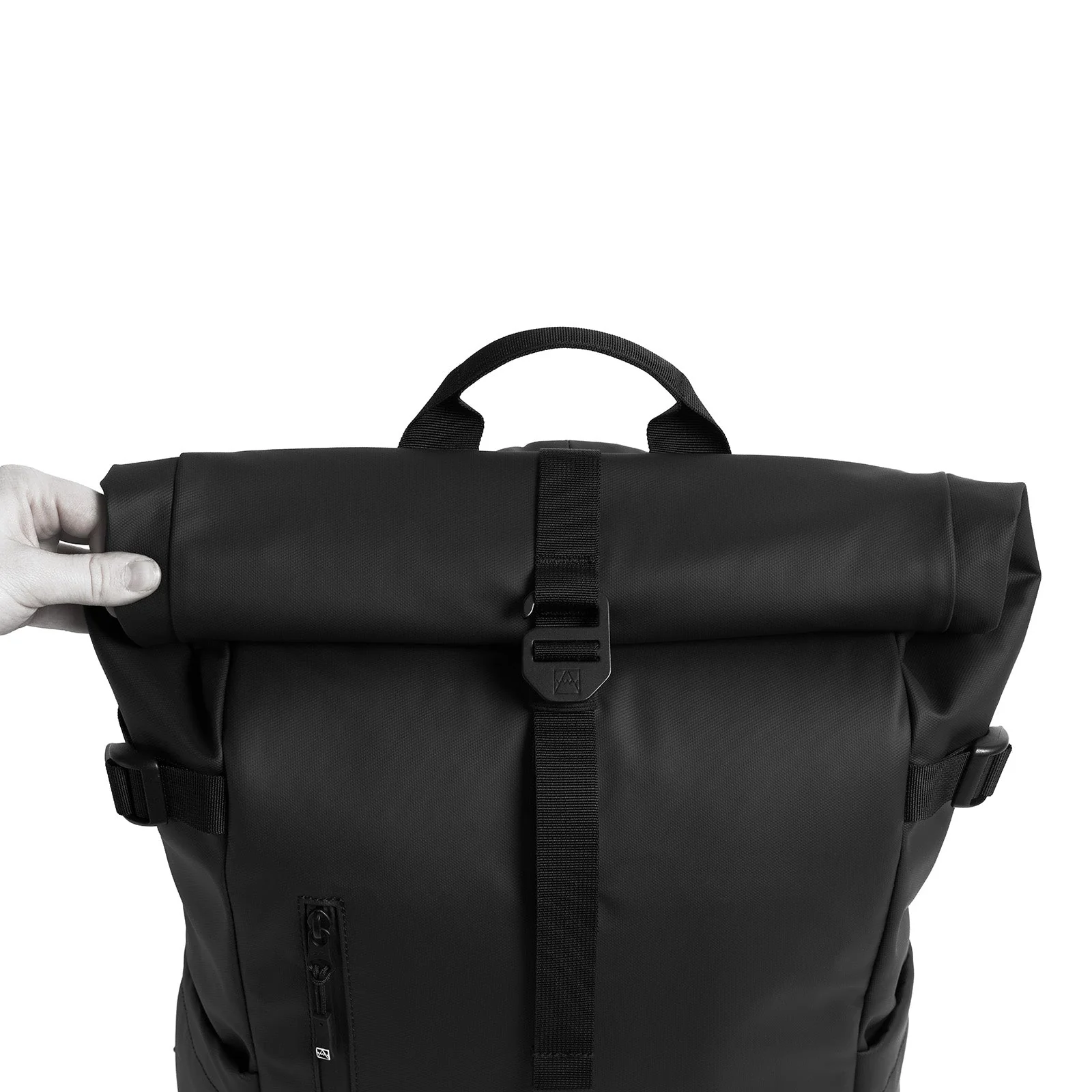 Stubble & Co The Roll Top 20L All Black - Image 5