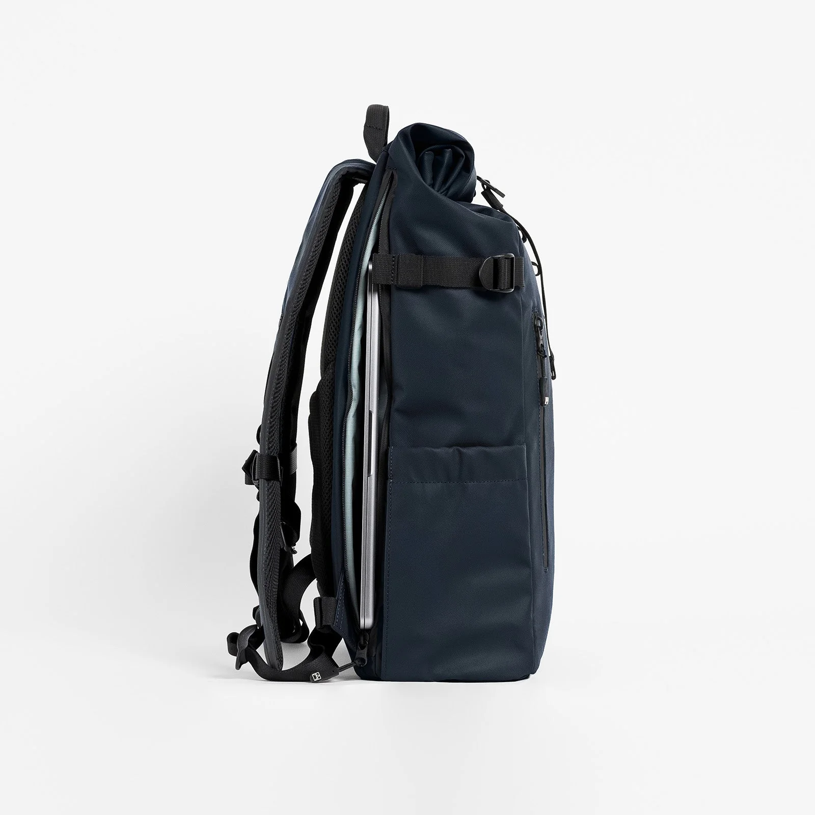 Stubble & Co The Roll Top 20L Midnight Blue - Image 4